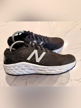 New Balance Fresh Foam Vongo V4 Women's Running Shoes Black Size 9.5